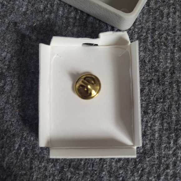 Vintage music note tie tac pin - Picture 4 of 4